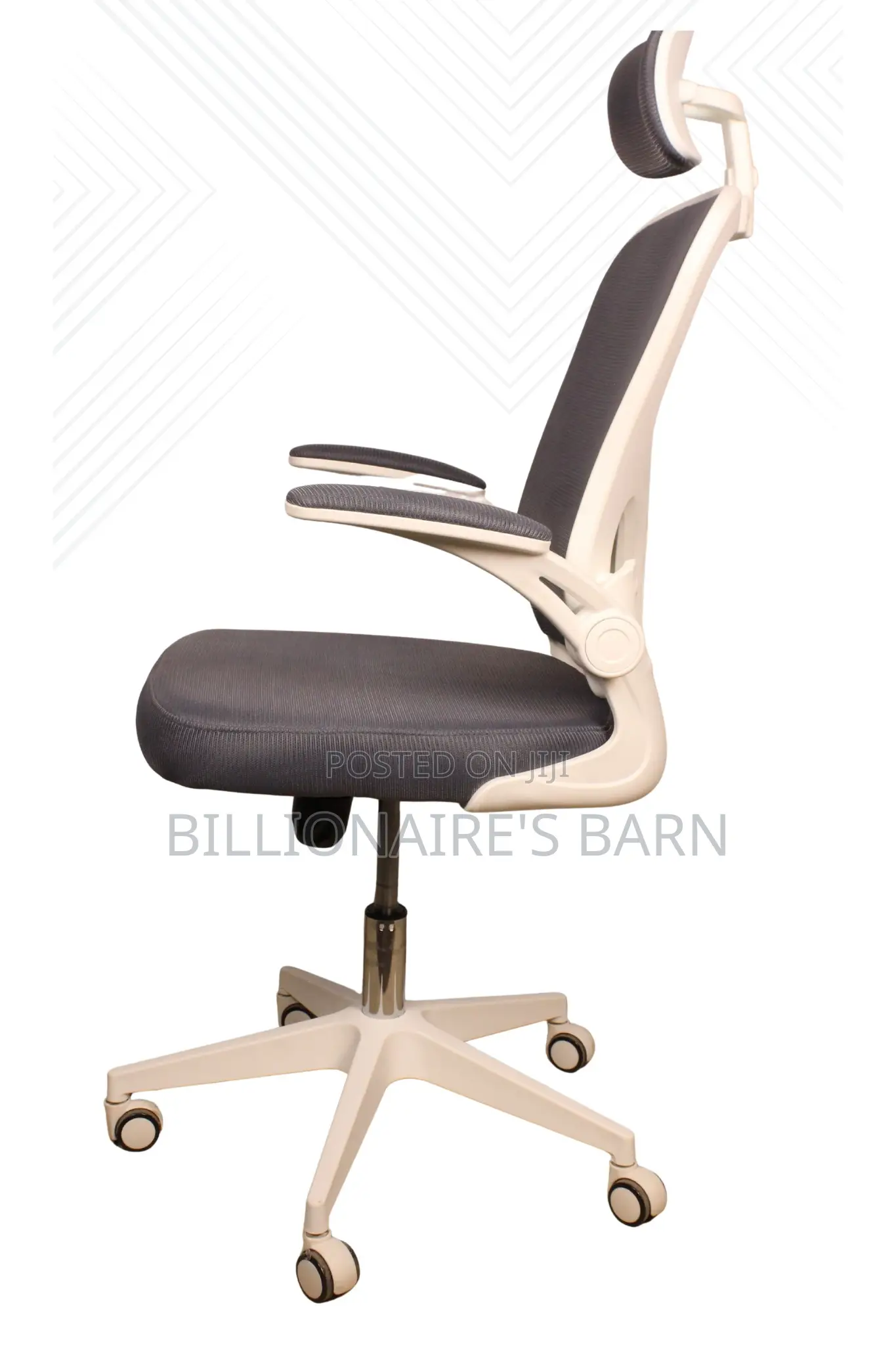 Executive Ergonomic Mesh Office Chair White in Color