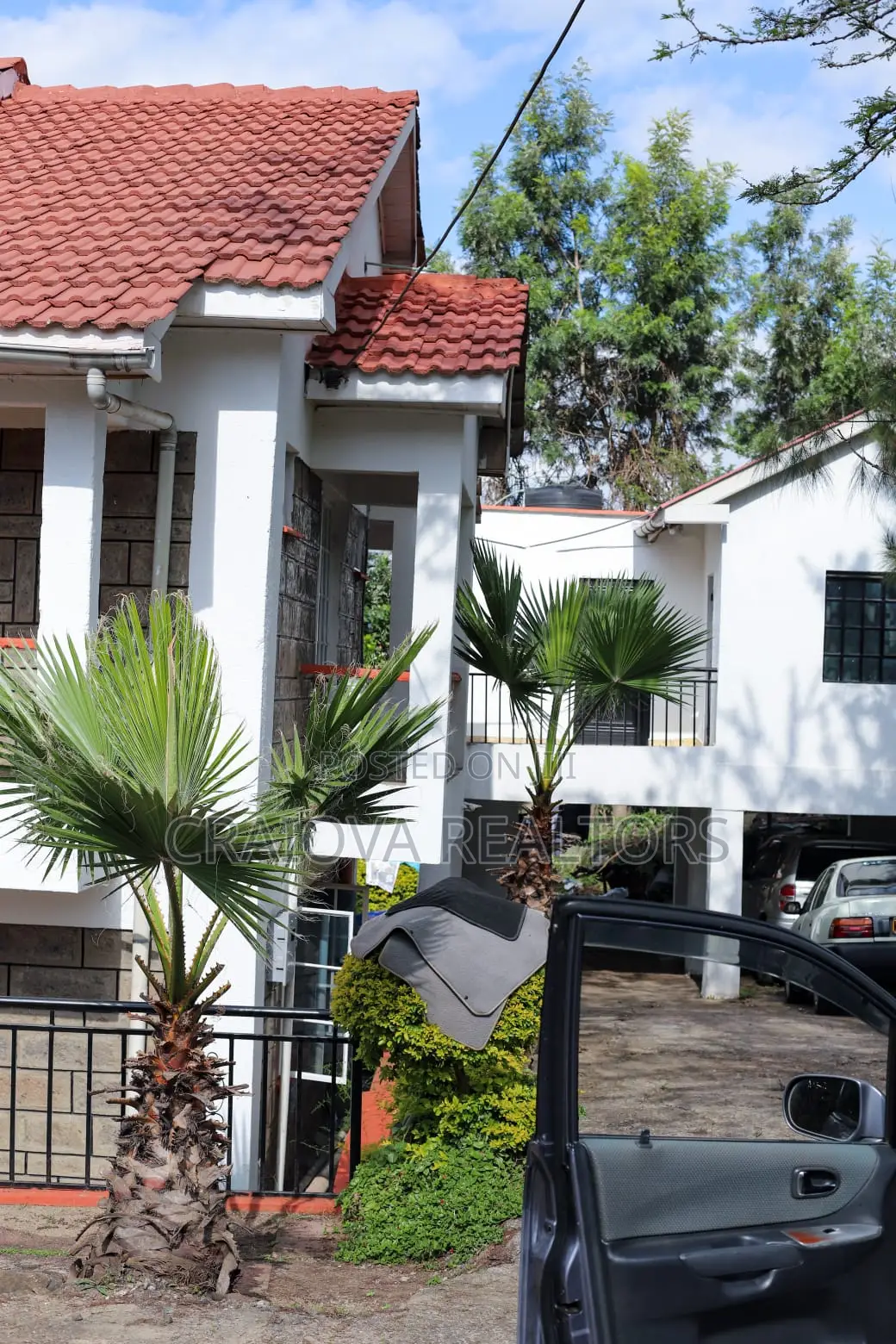 6bdrm Townhouse/Terrace in Rimpa for sale