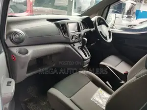 Nissan NV200 2018 Gray