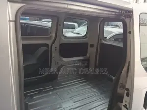 Nissan NV200 2018 Gray