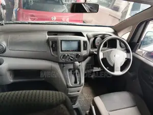 Nissan NV200 2018 Gray