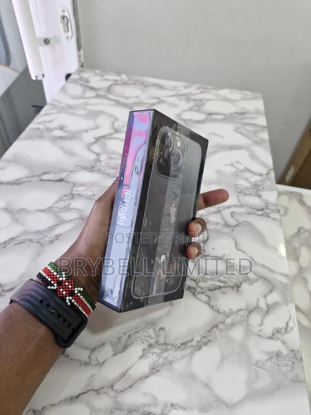 New Apple iPhone 13 Pro 256 GB Black - thumbnail 4