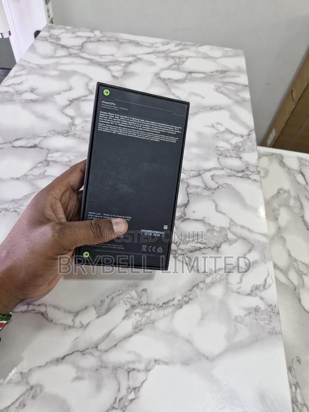 New Apple iPhone 13 Pro 256 GB Black - thumbnail 5