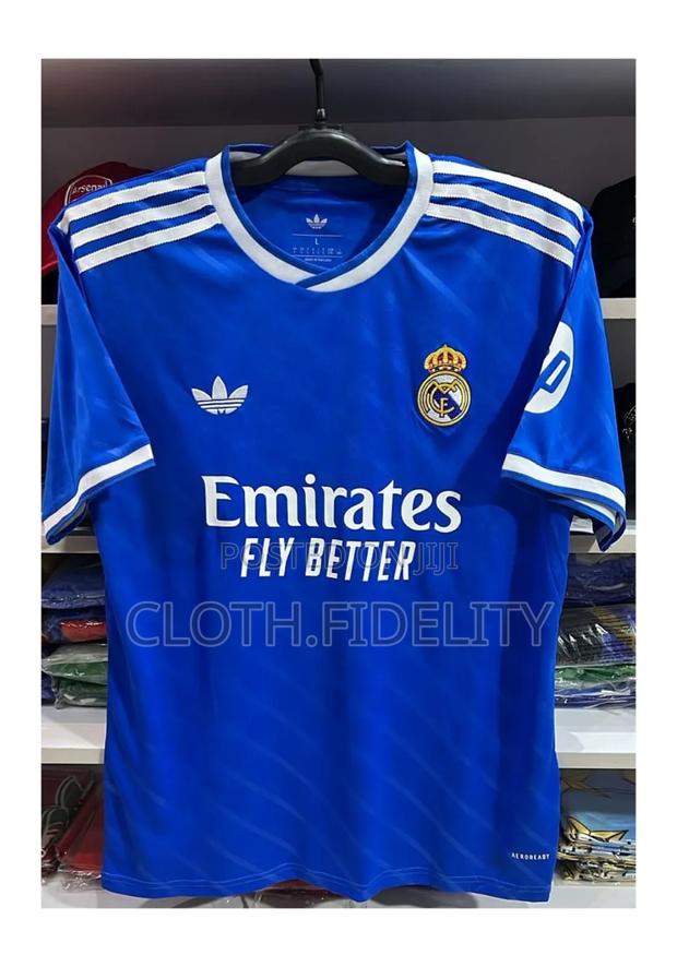 Real Madrid Third Jersey 25/26. - thumbnail 3