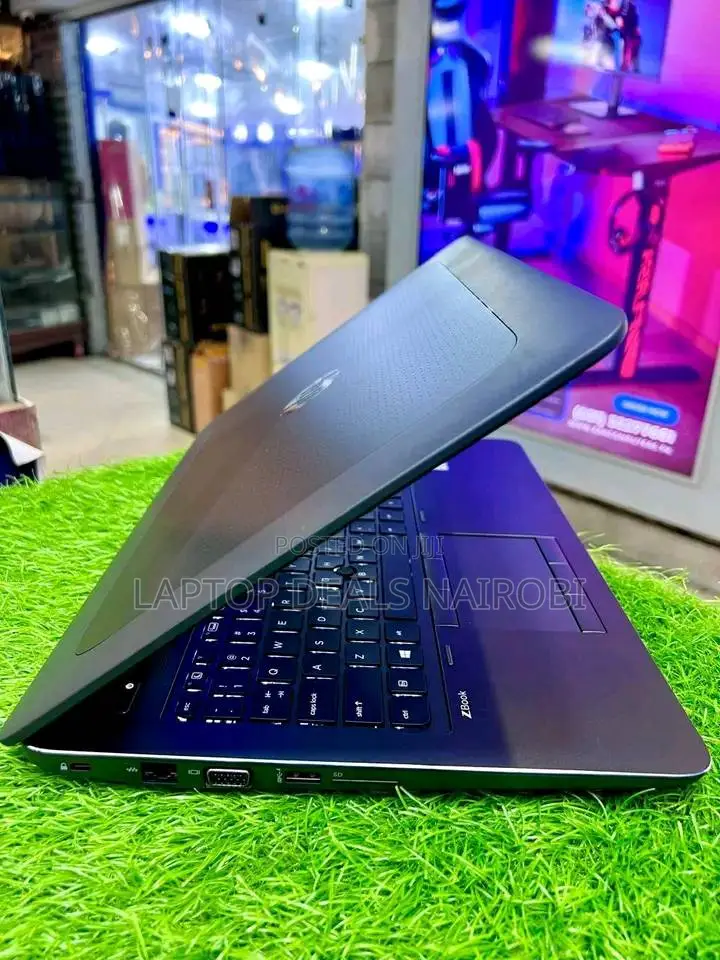 Laptop HP ZBook 15 8GB Intel Core i7 SSD 256GB