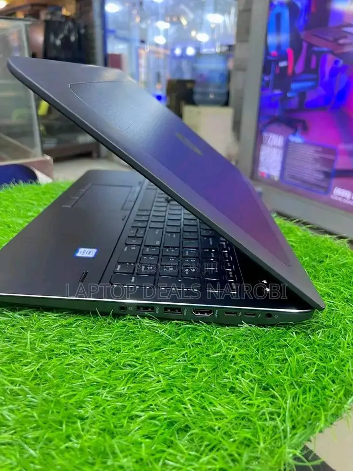 Laptop HP ZBook 15 8GB Intel Core i7 SSD 256GB