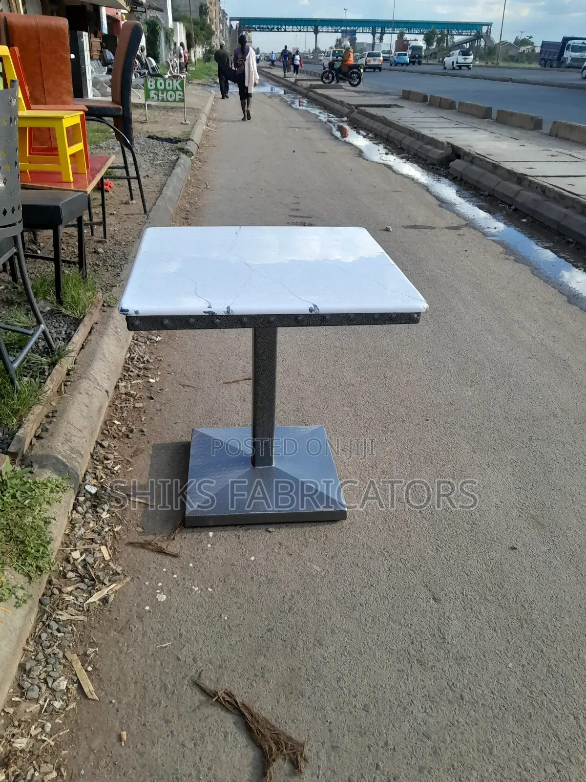 Hotel, Bar and Restaurant Plate Table