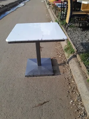 Hotel, Bar and Restaurant Plate Table