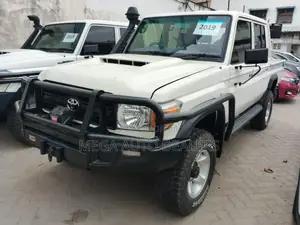 Toyota Land Cruiser 2019 White