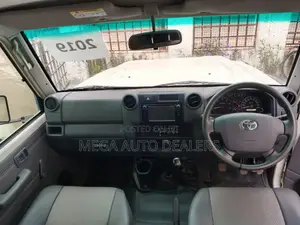 Toyota Land Cruiser 2019 White