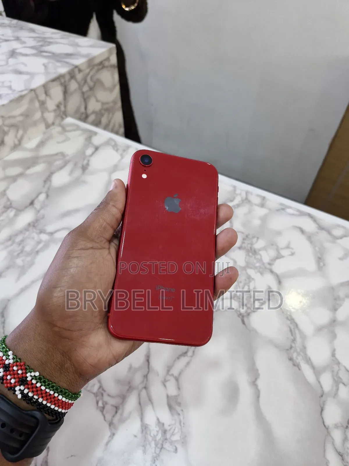 Apple XR 128 GB Red