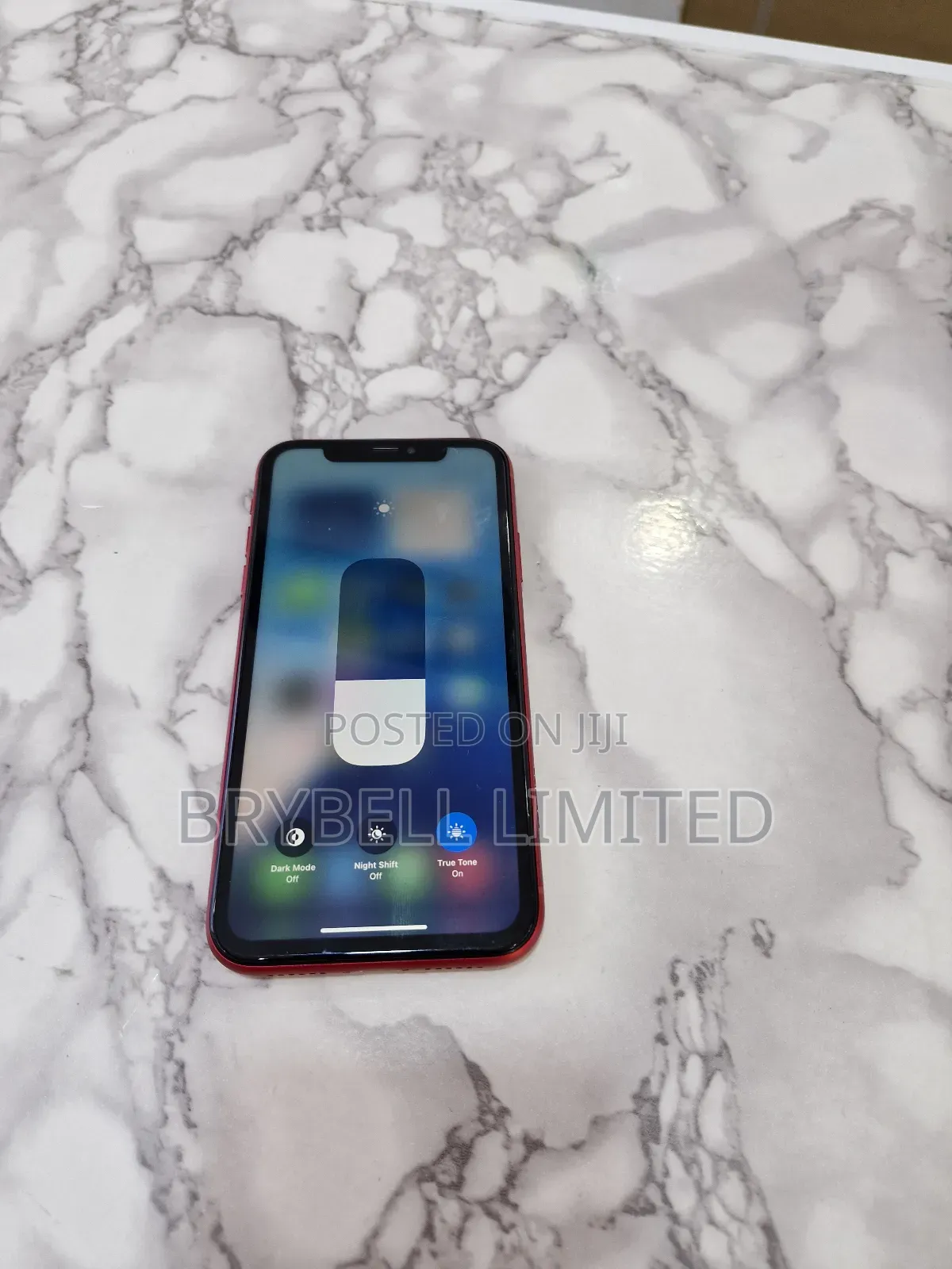 Apple XR 128 GB Red