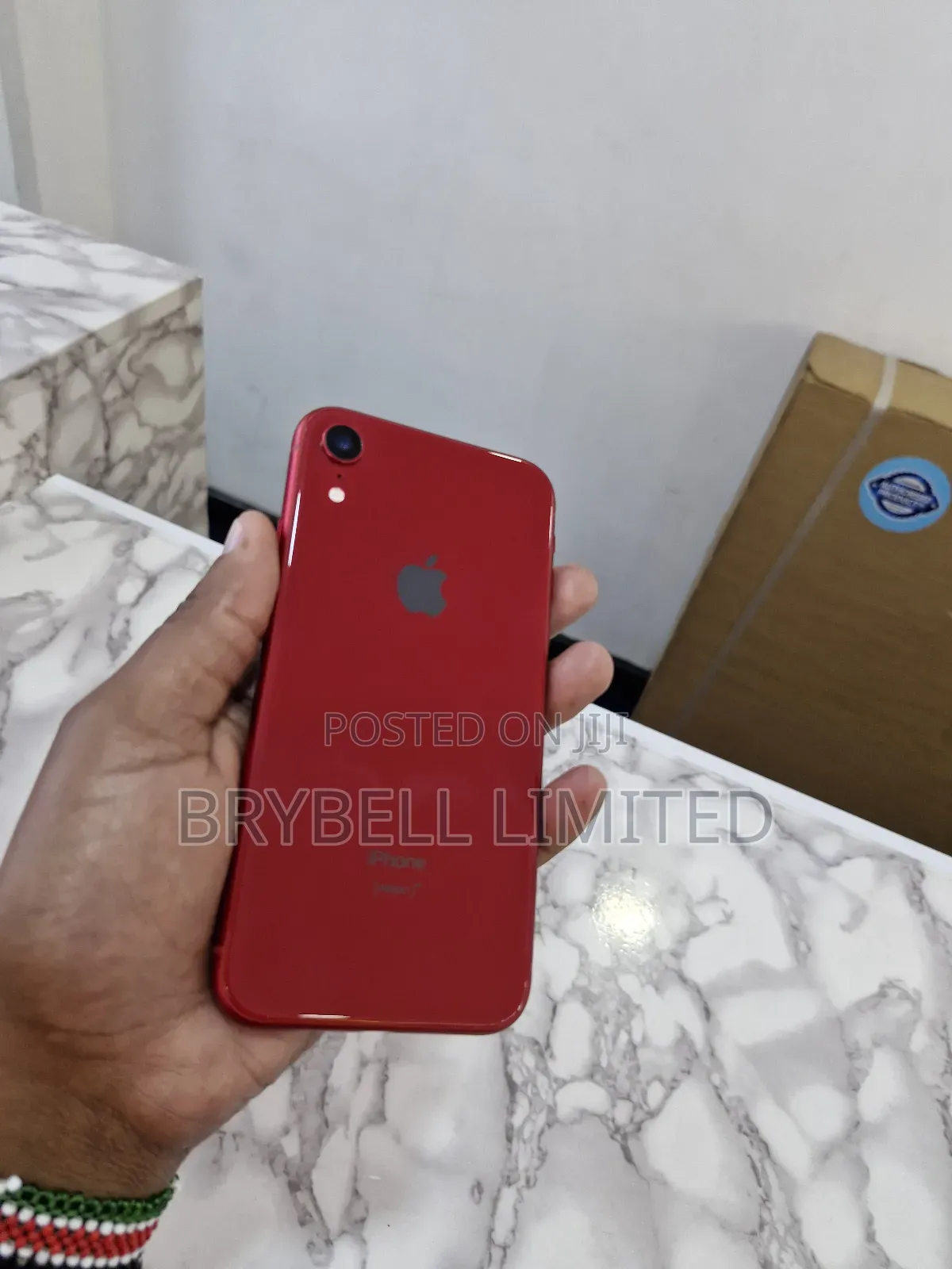 Apple XR 128 GB Red