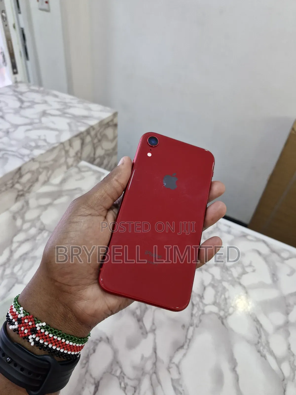 Apple XR 128 GB Red