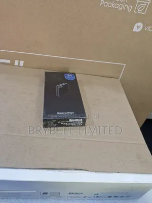 New Samsung Galaxy Z Flip6 256 GB Silver