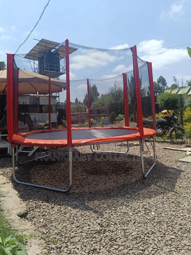 Backyard Trampoline With Safety Enclosure 10 Ft - main view