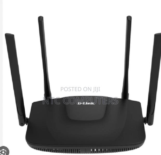 D-Link Ac1200 Dual Band Gigabit Wi-Fi 5 Router - Dir-825m - main view