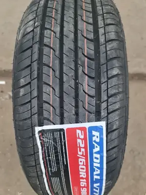 225 /60 R16 Vinmax Tyres (Highway Terrrain)