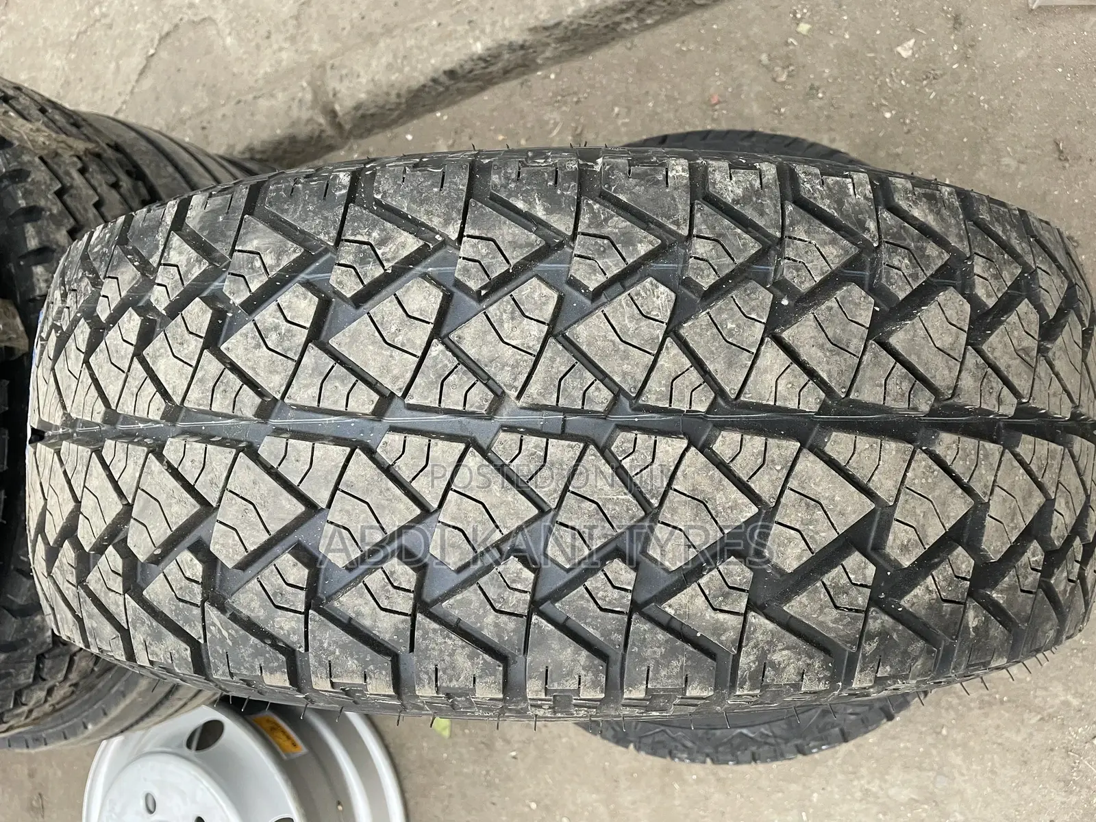 31x10.5r15 Petromax