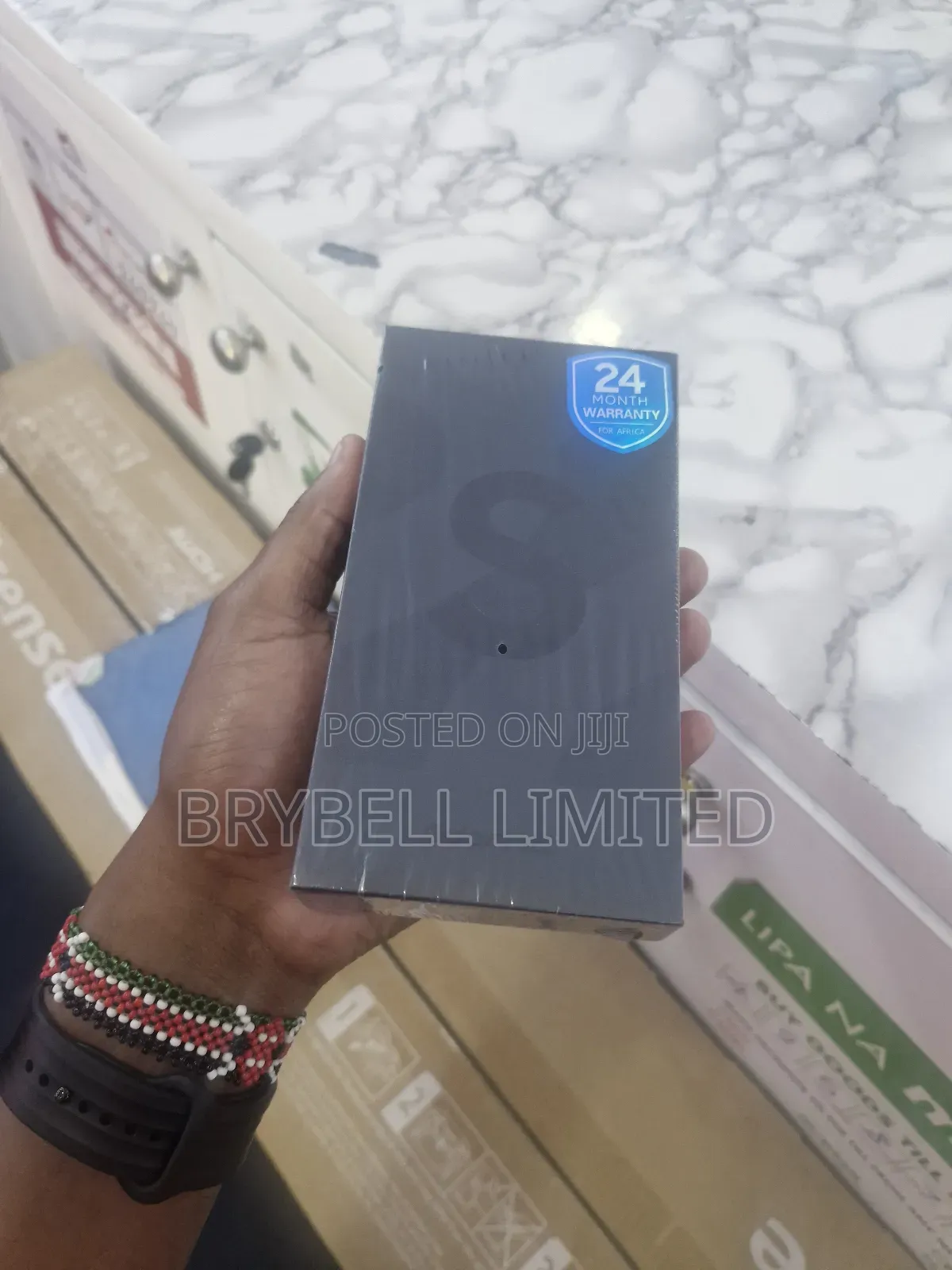 New Samsung Galaxy S22 5G 128 GB White