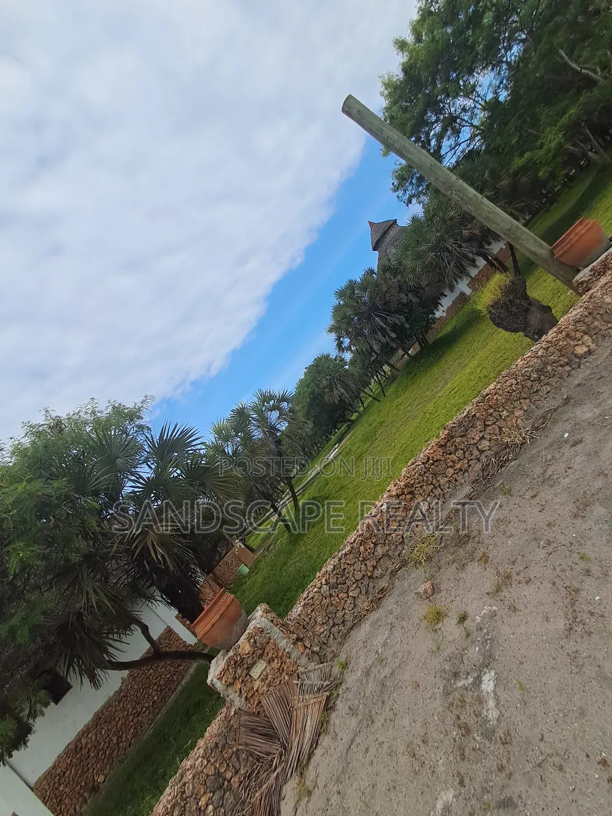 Elite Community Living, With Beach Access.