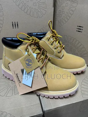 Timberland Chucka Boots
Size 40_45