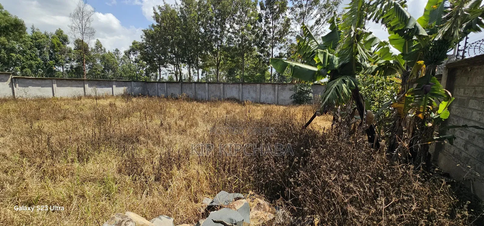 Commercial 1⁄4 Plot Perimetre Wall for Sale in Annex Eldoret