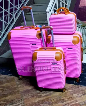 Luxurious Fiber Suitcase 4 N 1✓