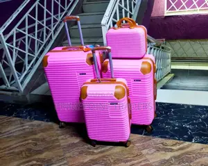 Luxurious Fiber Suitcase 4 N 1✓