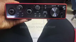 2i2 Focusrite Audio Interface