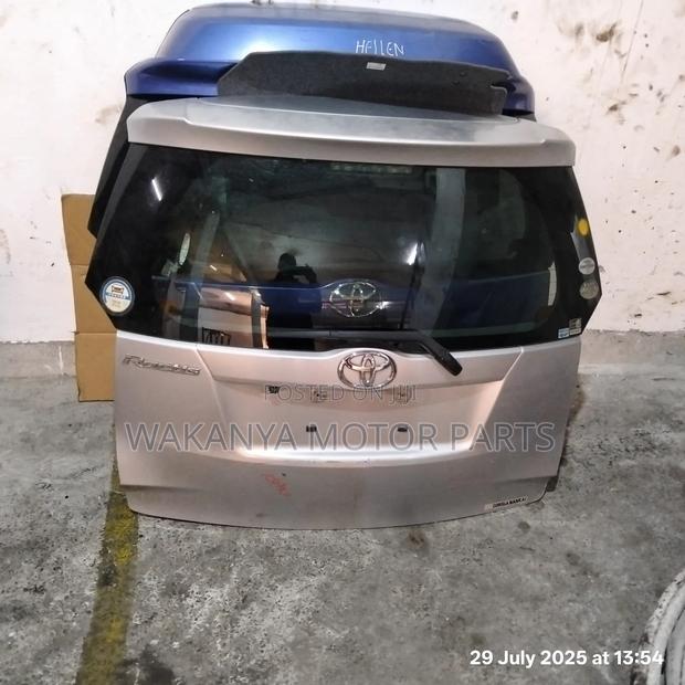 Toyota Ractis 2012/2014 Tailgate/Boot, Clean Ex Japan