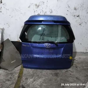 Toyota Ractis 2012/2014 Tailgate With High Roof, Ex Japan