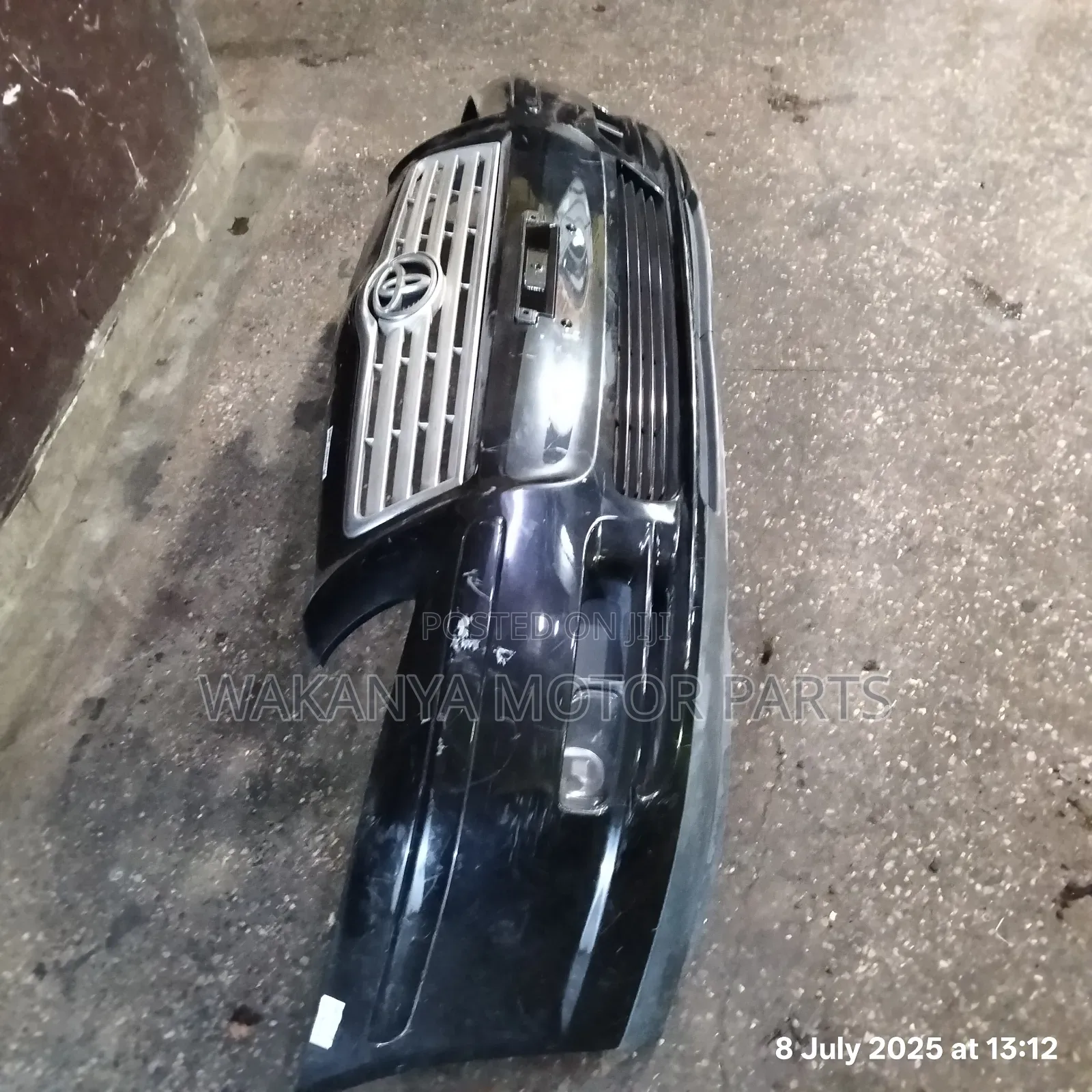 Toyota Avensis 2002/2005 Front Bumper Complete, Ex Japan