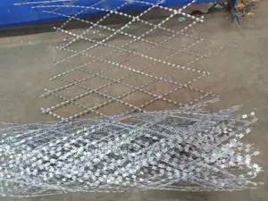 Steel Welded Razor Mesh, 5ft by 30m