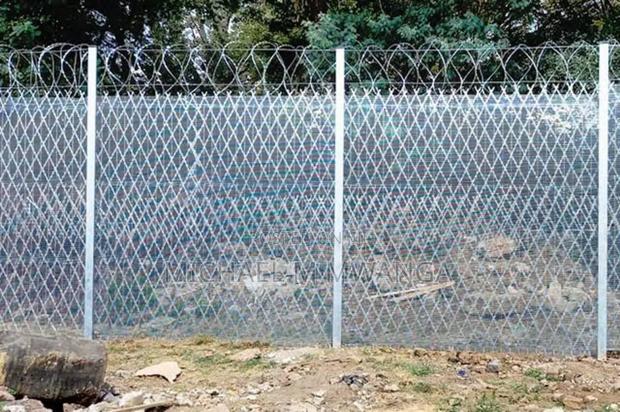 Strong Welded 30m by 5ft Mesh - main view