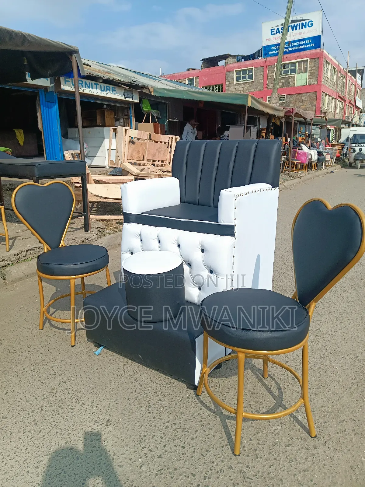 Single Pedicure Seat, Black and White, 2 Manicure Seats