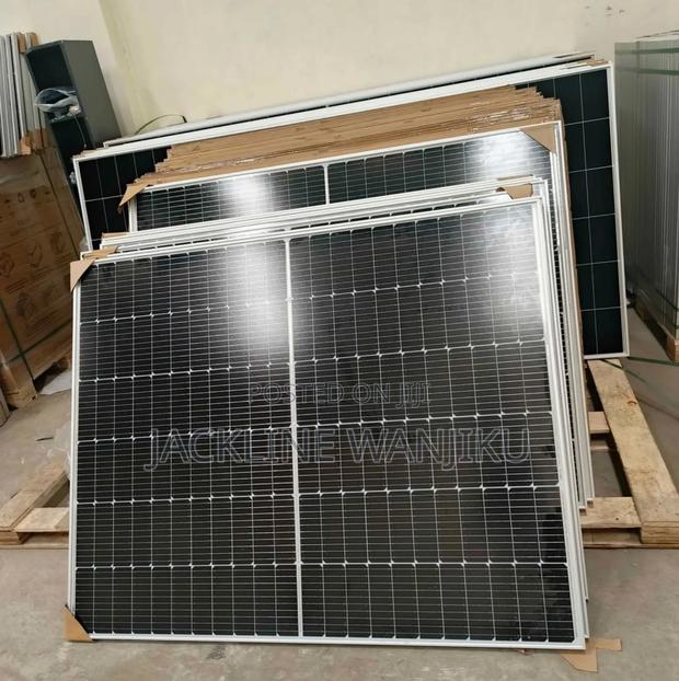 300w All Weather Solar Panels/Solarmax Solar Panel 300w Mono - main view