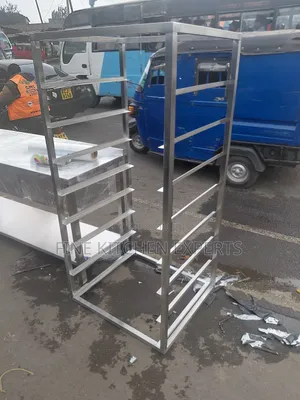 Bread and Cakes Stand