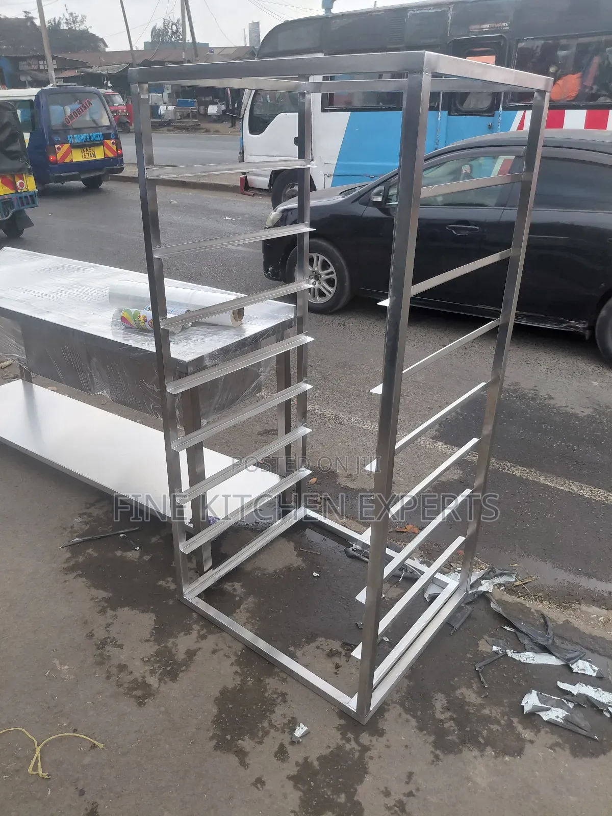 Bread and Cakes Stand