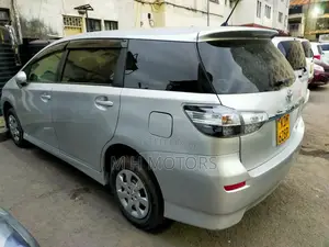 Toyota Wish 2016 Silver