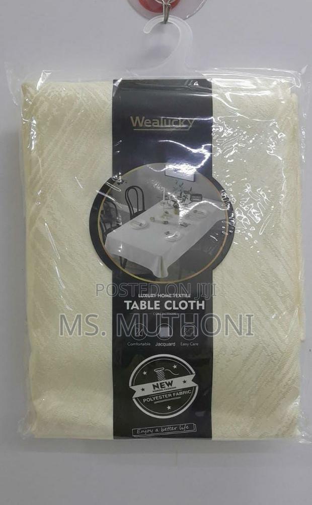 Waterproof Table Cloth Stain Resistant (140cm by 220cm*) - thumbnail 4