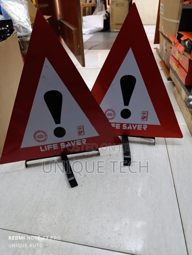 2pcs Metal Frame Road Safety Triangles For Car