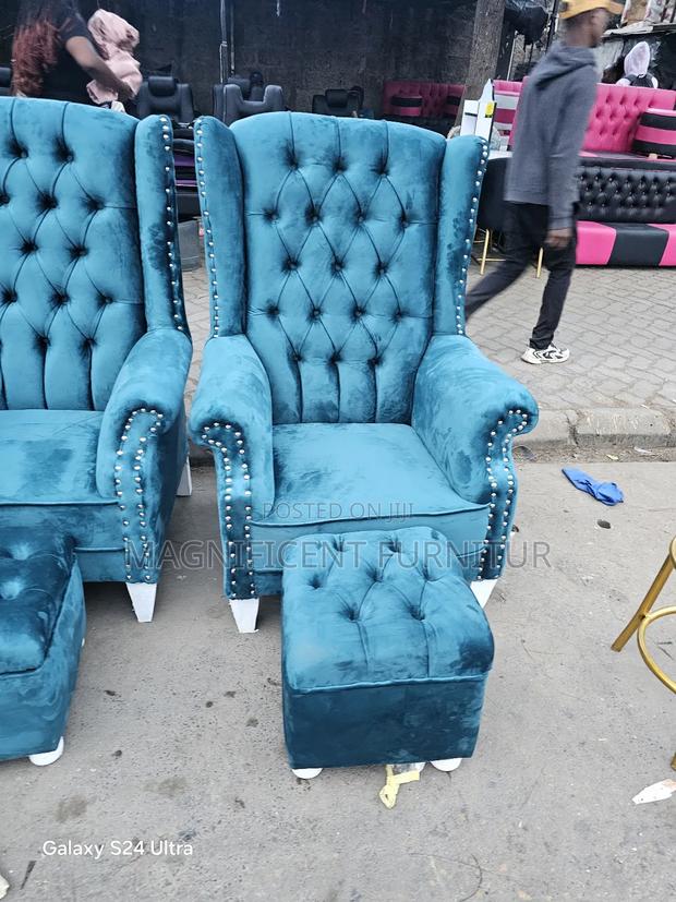 Nails Couches Ra-667 - main view