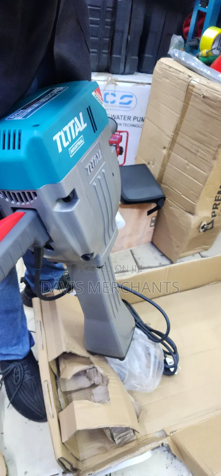 Total 2200w Demolition Hummer Double Handle