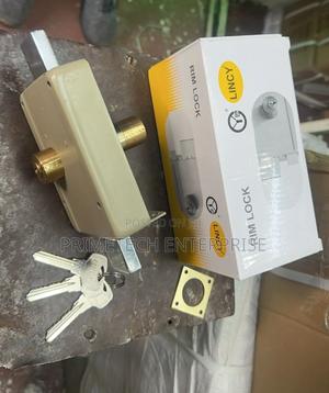 Yale Rim Lock - thumbnail 2