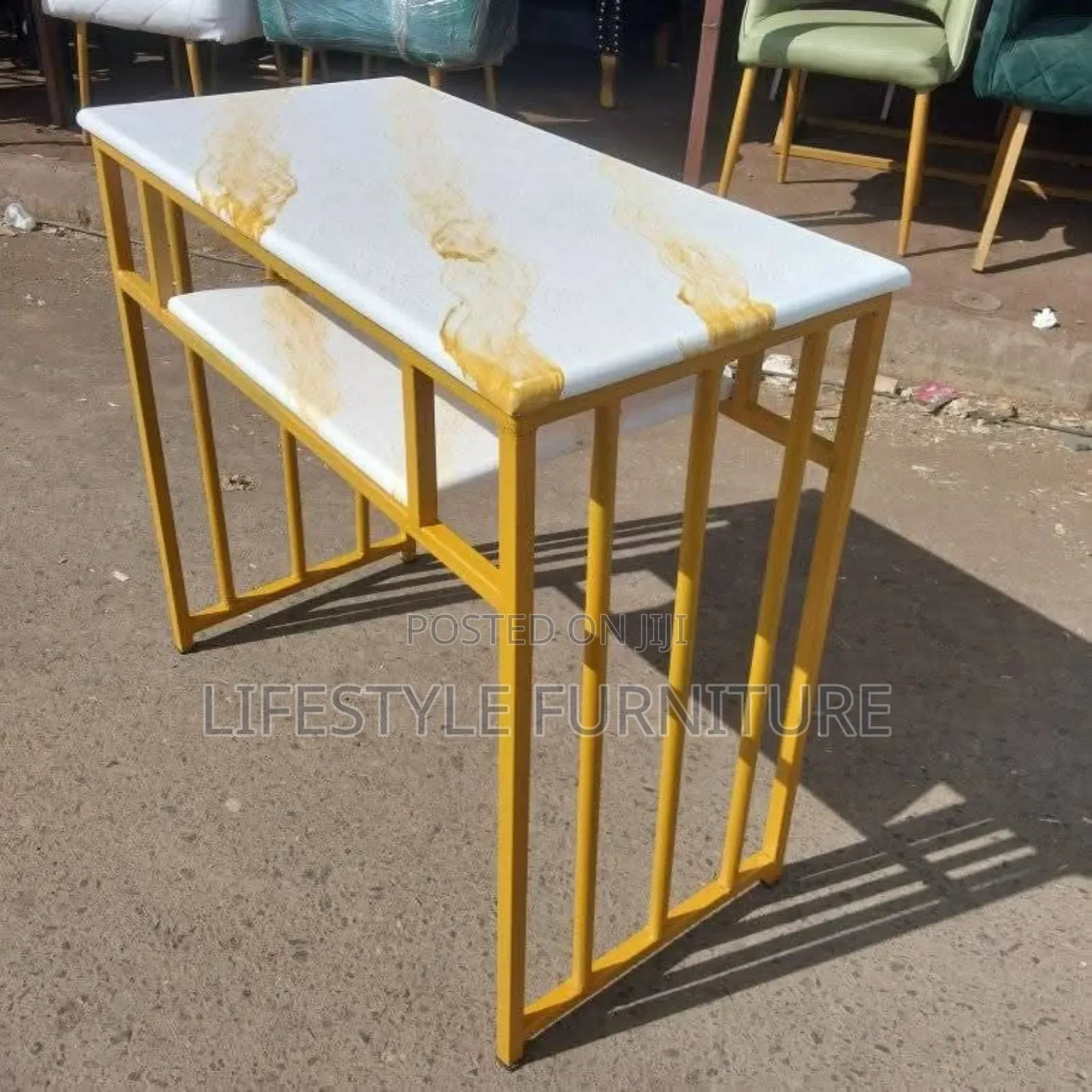 Marble Like Nail Table