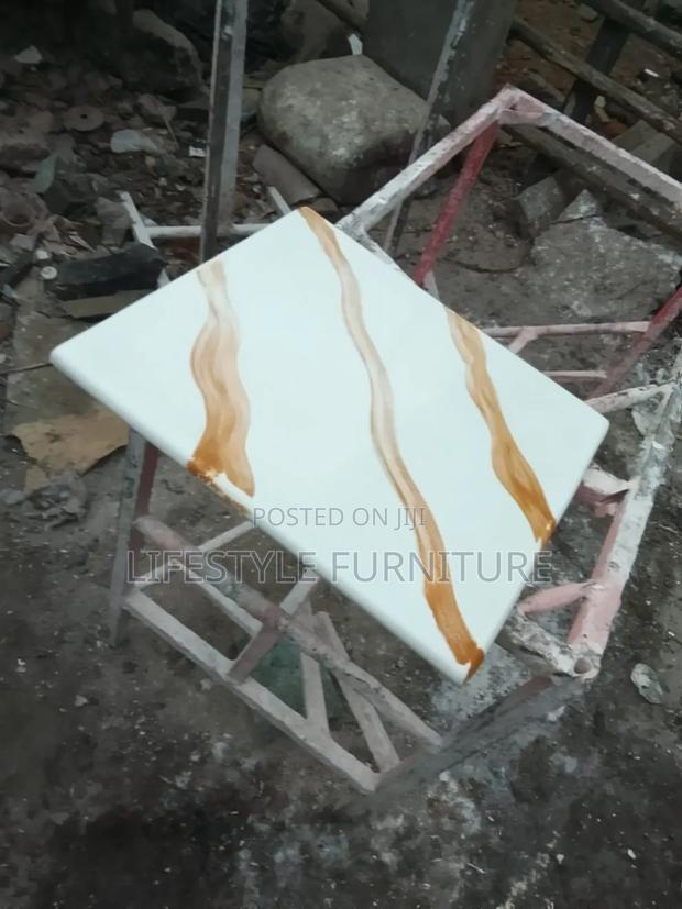 Marble Like Nail Table - thumbnail 4