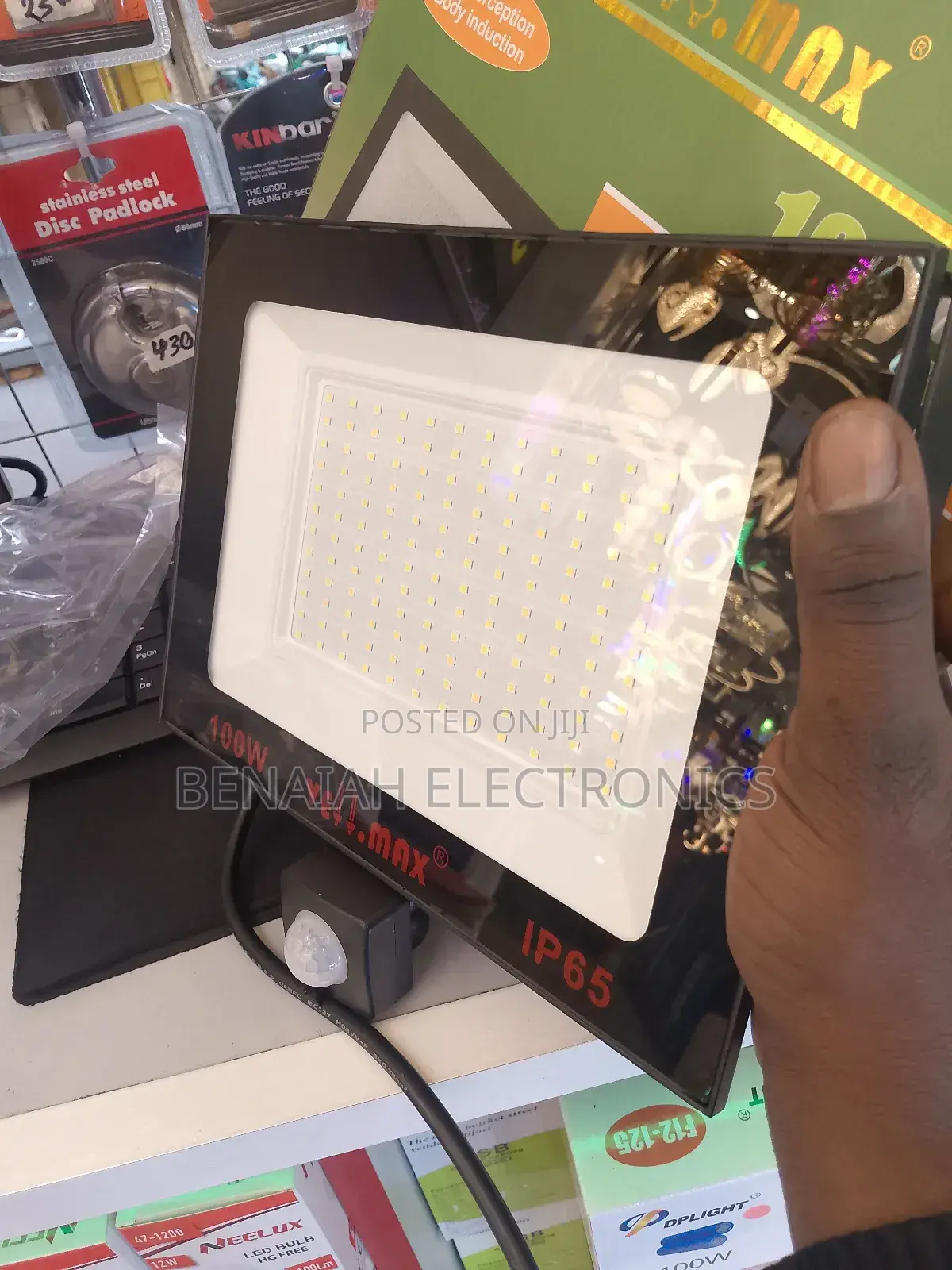 Good Vellmax Floodlight With Motion Sensor 100wtts