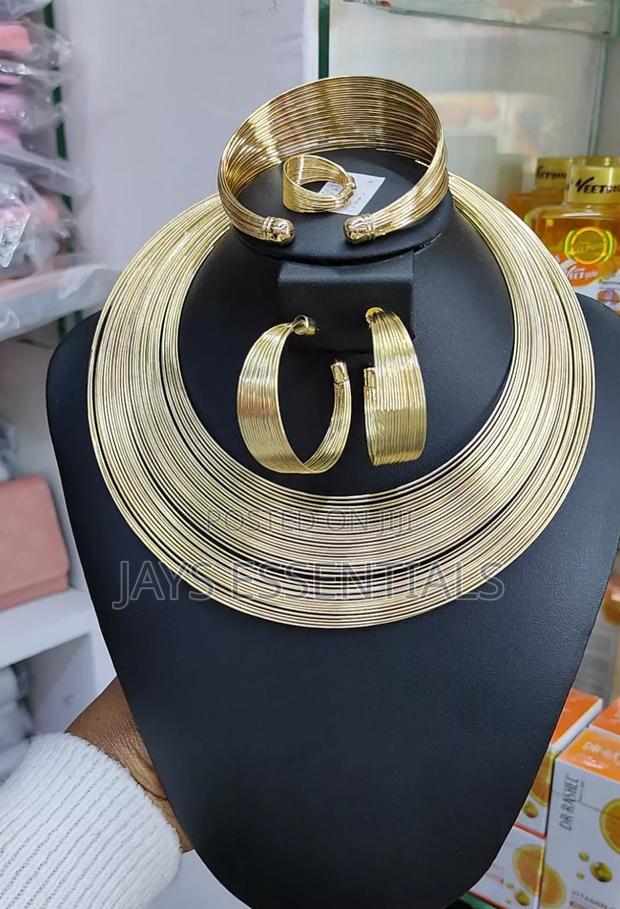 Elegant Jewelry Sets - main view