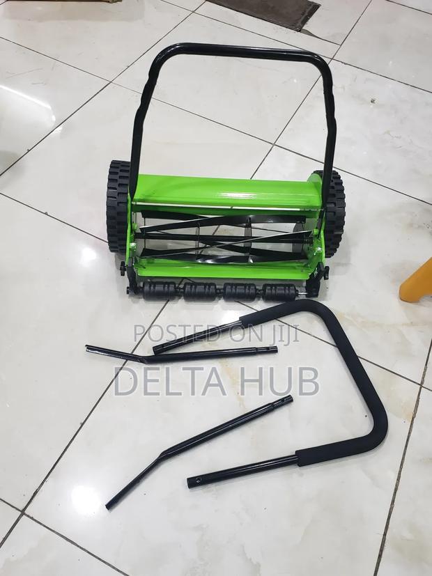 Heavy-duty Reel Lawn Mower - main view